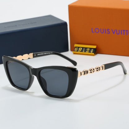 Louis vuitton Cat Eye Sunglasses with Metal Chain Detail (Model 69124) Cat-Eye