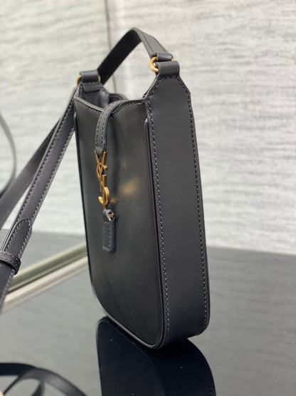 YSL Le 5 A 7 Mini Black Bag - 13x20x4cm
