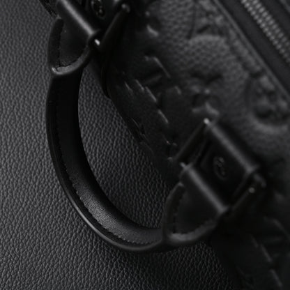 Louis Vuitton Keepall Bandoulière 50 – Monogram Shadow Black Leather