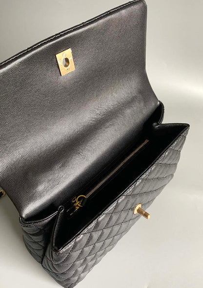 Chanel medium flap Bag black With Coco Handle